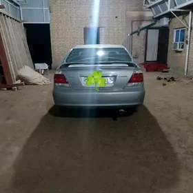 Toyota Camry 2004