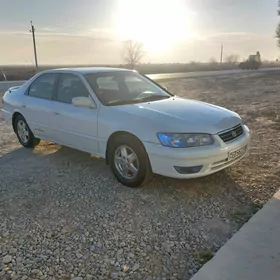 Toyota Camry 2000