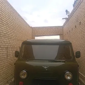 UAZ Profi 1986