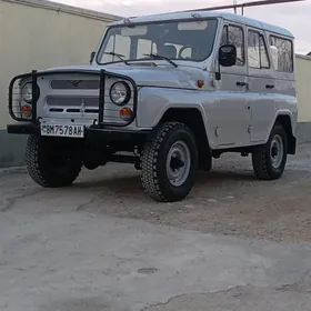 UAZ 469 2001