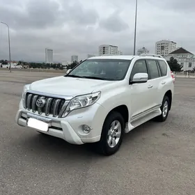 Toyota Land Cruiser Prado 2013