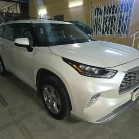 Toyota Highlander 2020