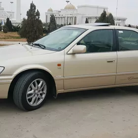 Toyota Camry 2000