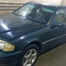 Mercedes-Benz C-Class 1995