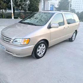 Toyota Sienna 2002