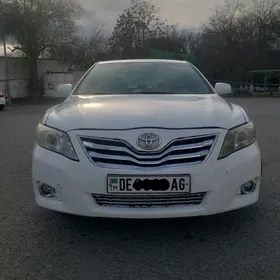 Toyota Camry 2010