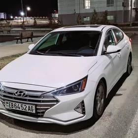 Hyundai Elantra 2019