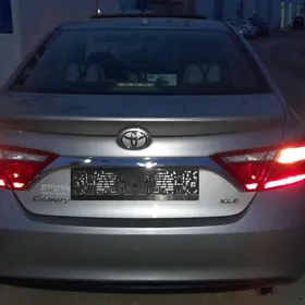 Toyota Camry 2017