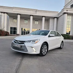 Toyota Camry 2017