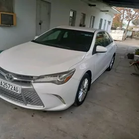 Toyota Camry 2015