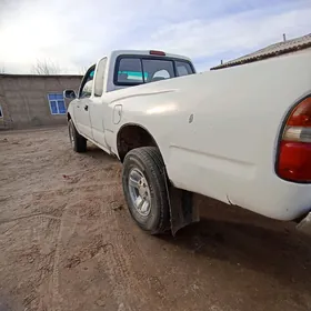 Toyota Tacoma 2000