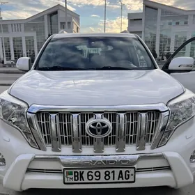 Toyota Land Cruiser Prado 2013