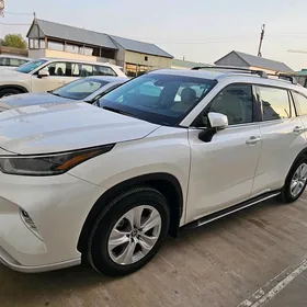 Toyota Highlander 2020