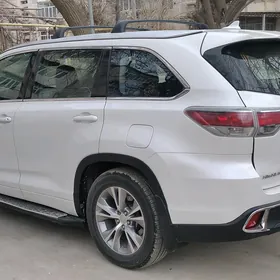 Toyota Highlander 2015