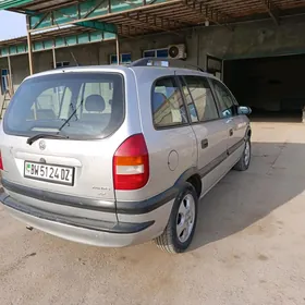 Opel Zafira 2001