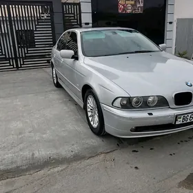 BMW E39 2002