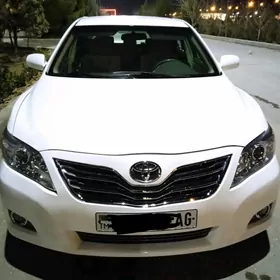 Toyota Camry 2011