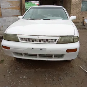 Nissan Bluebird 1995