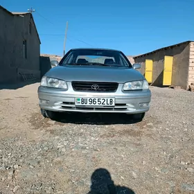 Toyota Camry 2000