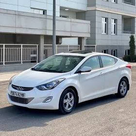 Hyundai Elantra 2012