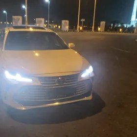 Toyota Avalon 2019