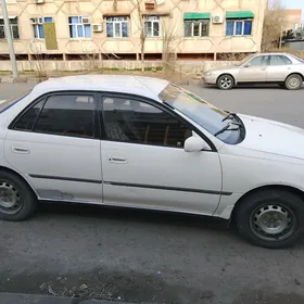 Toyota Carina 1995