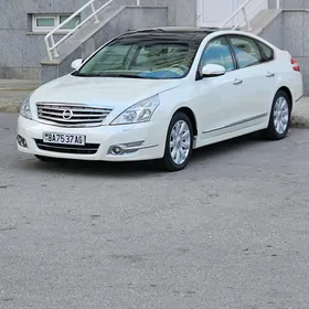 Nissan Teana 2010