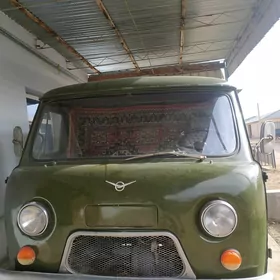 UAZ 2206 1987