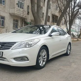 Hyundai Grandeur 2012