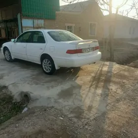 Toyota Camry 2001