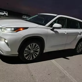 Toyota Highlander 2020