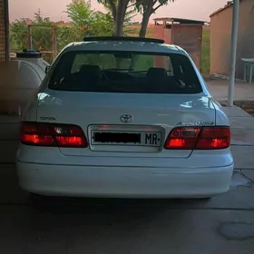 Toyota Avalon 1999