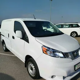 Nissan NV200 2019