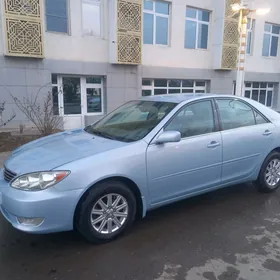 Toyota Camry 2005