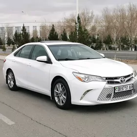 Toyota Camry 2016