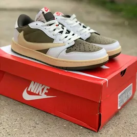 nike travis scott krasowka