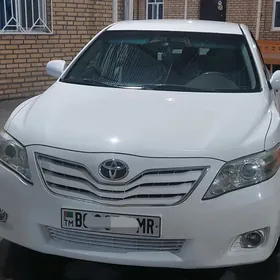 Toyota Camry 2011