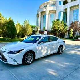 Lexus ES 350 2019