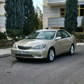 Toyota Camry 2005