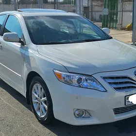 Toyota Camry 2011