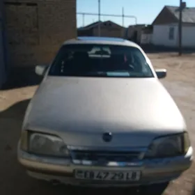 Opel Omega 1990