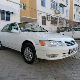 Toyota Camry 2001