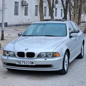 BMW E39 1999