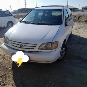 Toyota Sienna 2002