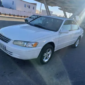 Toyota Camry 1999