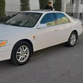 Toyota Camry 2000