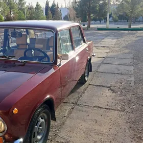 Lada 2104 1986