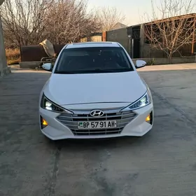 Hyundai Elantra 2019