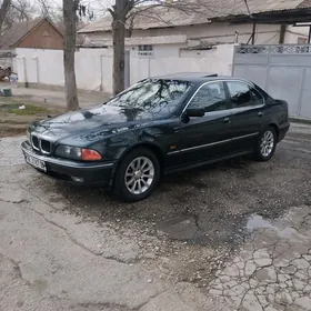 BMW E39 1999