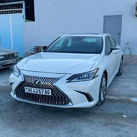 Lexus ES 350 2020